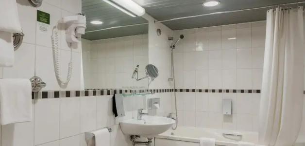 Riga Islande with FREE Parking - 138