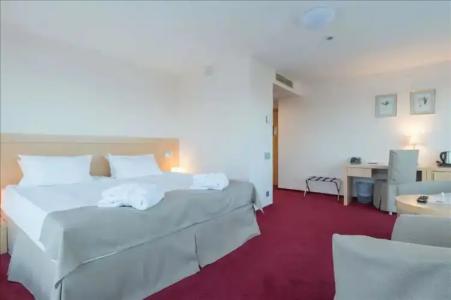 Riga Islande with FREE Parking - 124