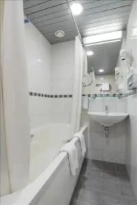 Riga Islande with FREE Parking - 117