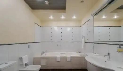 Riga Islande with FREE Parking - 148