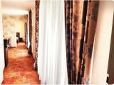 1 Bedroom Luxury Apartment with balcony