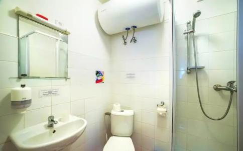 Express Guest House - 8