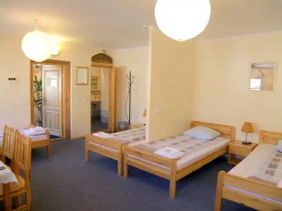 Express Guest House - 4