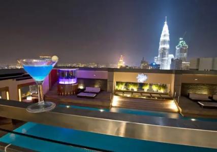 Pacific Regency Suites - 9