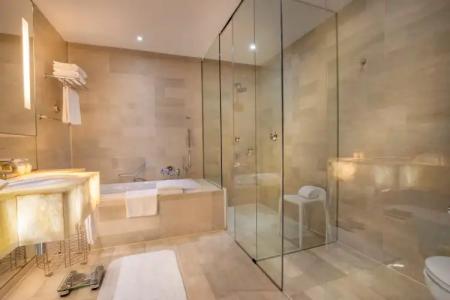 Traders, Kuala Lumpur - 7