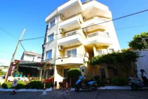 Bonapart Hotel, Cesme