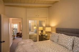 Carmel Country Inn, Carmel