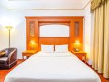 Standard Double room with city view