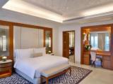2 Bedrooms Presidential Top Floor Suite with balcony