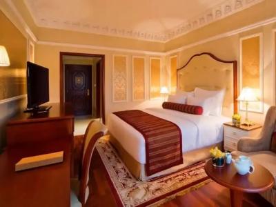 Warwick Doha - 3