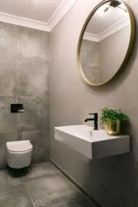 Queen Boutique - 116