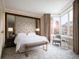 1 Bedroom Executive Double Club Suite with city view