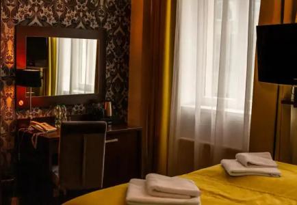 Artus - Old Town - 6