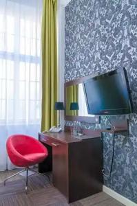 Artus - Old Town - 29