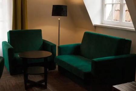 Artus - Old Town - 43