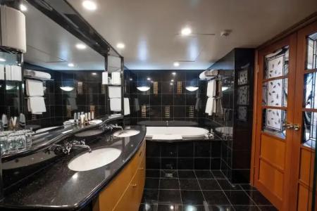 Country Club Tasmania - 100