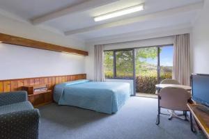 Village Family Motor Inn