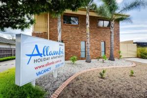 Allambi Holiday Apartments, Lakes Entrance