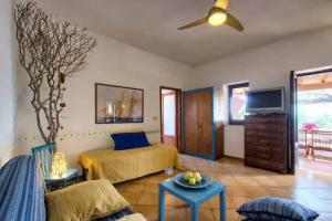Rapanui Resort, Salina