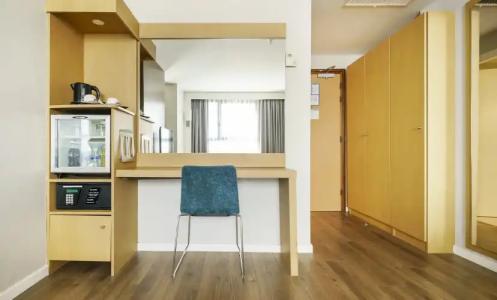 Ilunion Valencia 4 - 36