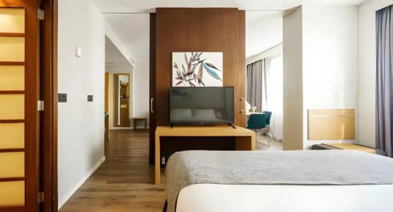 Ilunion Valencia 4 - 49