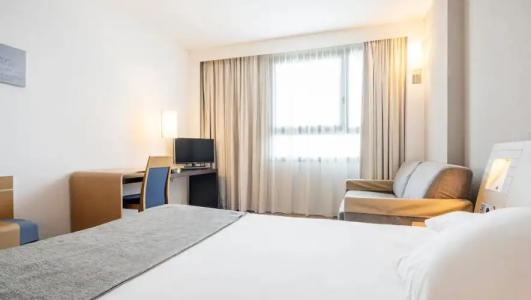 Ilunion Valencia 4 - 60