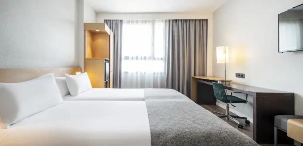 Ilunion Valencia 4 - 39