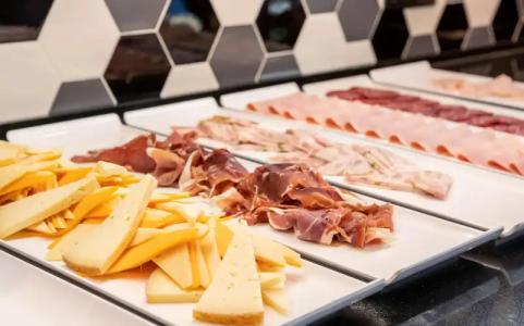 Ilunion Valencia 4 - 11