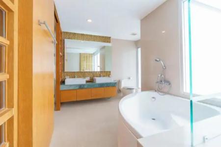 Royal Beach View - 17