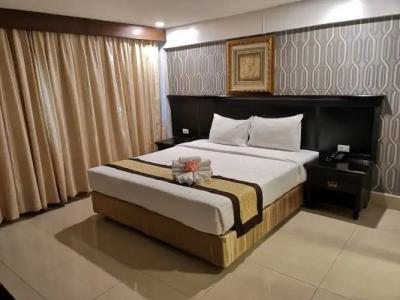 The Golden Ville Boutique and Spa - 2