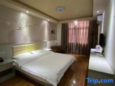 The Golden Ville Boutique and Spa - 111