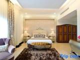 Grand Empress with Jacuzzi Suite