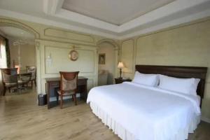 Four Seasons Place - SHA Extra Plus Mini-hotel, Pattaya