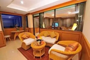 Grand Sea View Beach Resotel, Ban Nathon