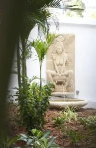 Paradise Island Estate - 111
