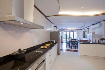 Paradise Island Estate - 9