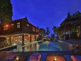 4 Bedrooms Villa