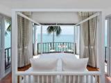 Deluxe room beachfront