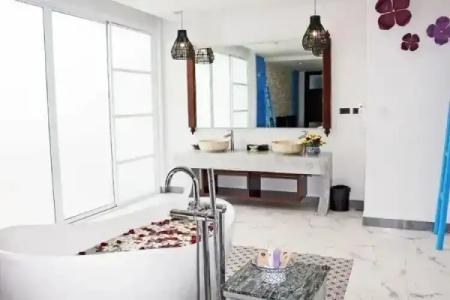 Weekender Resort - 123