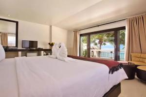 Crystal Bay Beach Resort, Lamai Beach