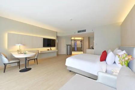 Centre Point Pratunam - SHA Extra Plus - 8