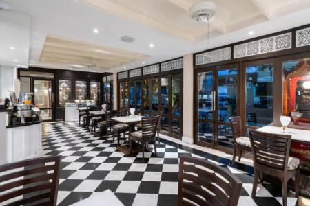 La Petite Salil Sukhumvit 8 - 20