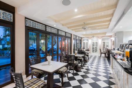 La Petite Salil Sukhumvit 8 - 21