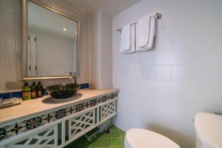 La Petite Salil Sukhumvit 8 - 38