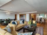 3 Bedrooms Hangover Tower Club Suite with balcony