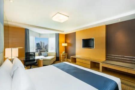 Holiday Inn Bangkok Silom, an IHG - 39