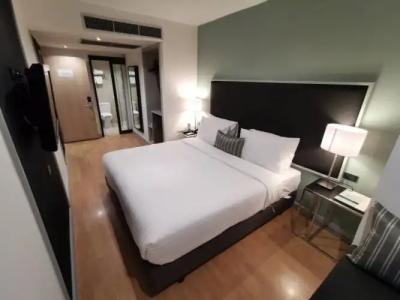 Evergreen Place Siam by UHG - SHA Extra Plus - 102