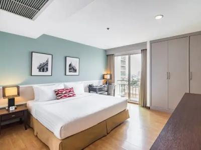 Evergreen Place Siam by UHG - SHA Extra Plus - 111
