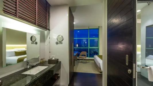 Chatrium Riverside в Бангкоке - 328