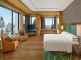 1 Bedroom Executive Corner Club Suite